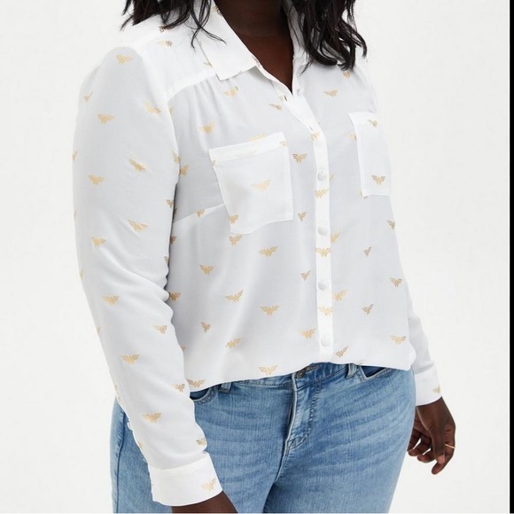 SOLD Torrid Madison Gold Wonder Woman Logo Button Blouse Plus Size 3x (22-24) - Picture 2 of 11